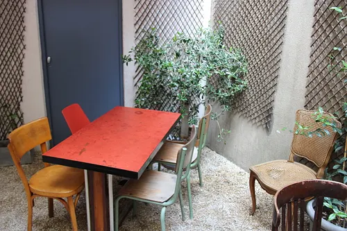 Kiez Biergarten Restaurant Bar Paris