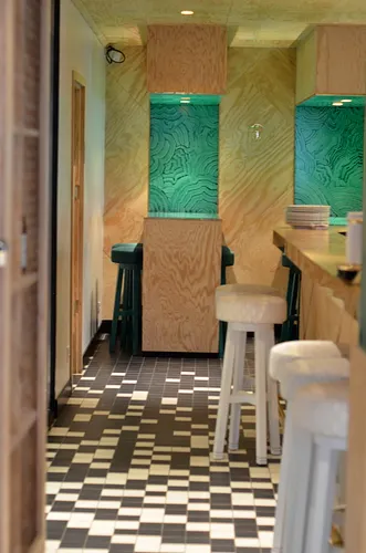 Le Wood Bar Restaurant Paris