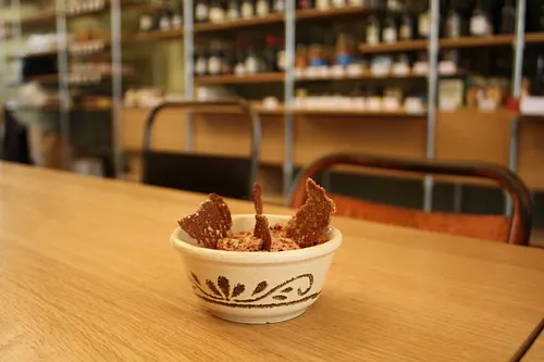 Le Bel Ordinaire Restaurant Shop Paris