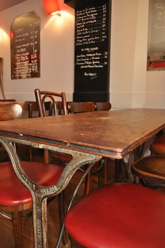La Guêpe Restaurant Bar Paris