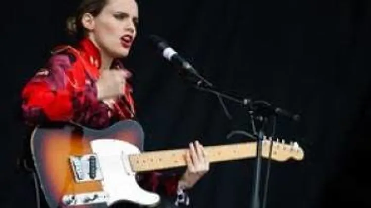 Anna Calvi