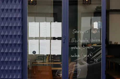 Na/Na Restaurant Paris