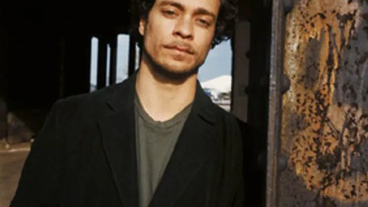 AMOS LEE