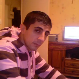Ozgur T