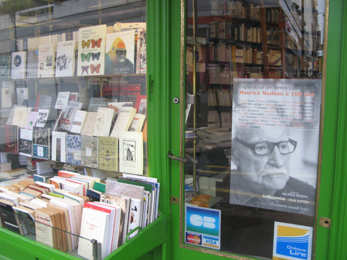 La Librairie Vendredi Shop Paris