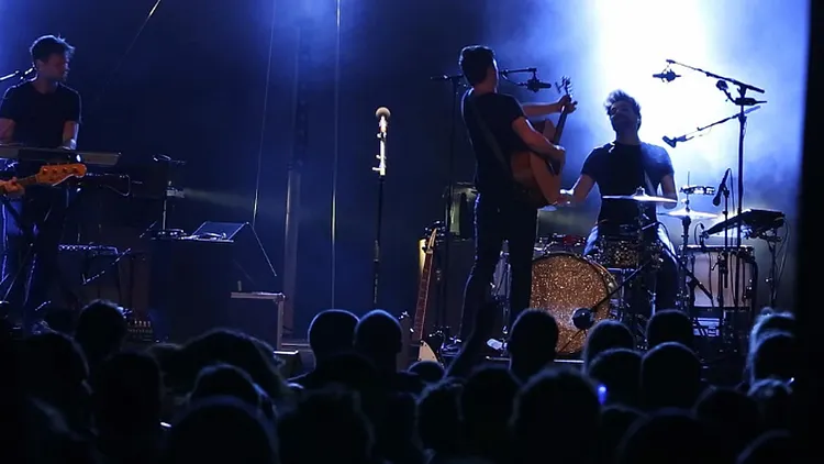 BIGGER – concert rock anglais