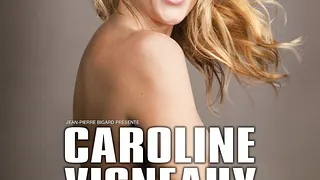 Caroline Vigneaux, re-quitte la robe