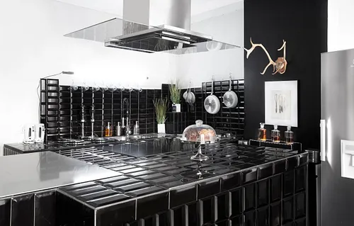 L'Atelier Noir Restaurant Shop Paris