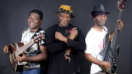 Stéphane Manga & Zebson Pindy Feat. Brice Wassy