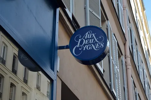 Aux Deux Cygnes Restaurant Bar PARIS