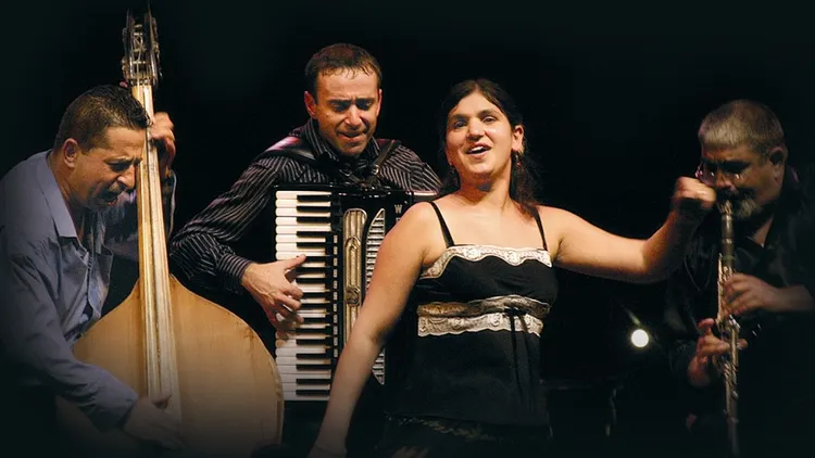 Grand réveillon tzigane 2011 au cirque Romanès !
