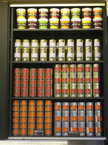 Giraudet Marais Restaurant Shop Paris
