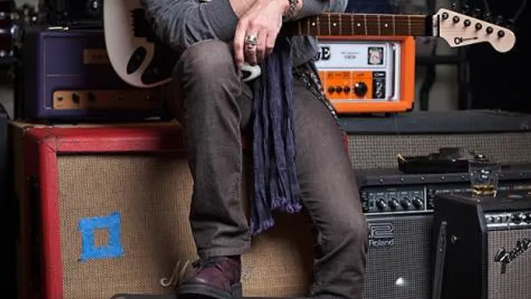 Jake E Lee's - Red Dragon Cartel