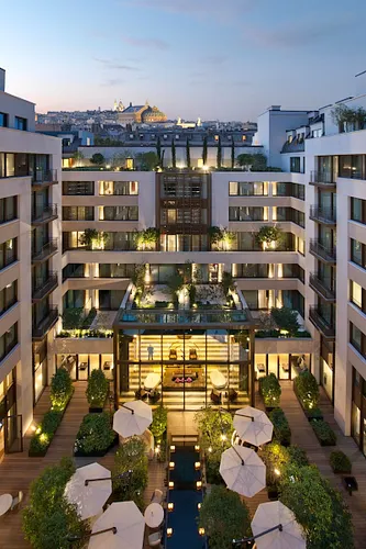 Le Camélia, restaurant du Mandarin Oriental