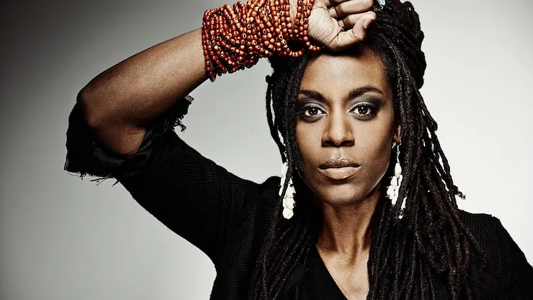 Akua Naru + gavlyn, oh blimey & dj mike steez en concert