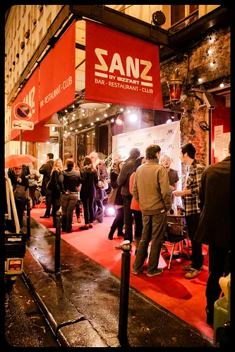 Le Sanz Restaurant Bar Paris