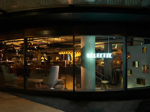 Eclectic Restaurant Paris