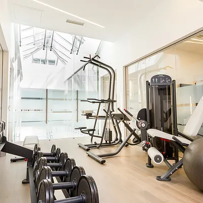 CWHITE : Stéphane Demouy se lance dans la gym haute couture