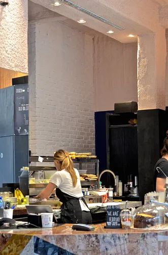 We Are Juice Restaurant Paris