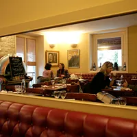 Le Café Constant