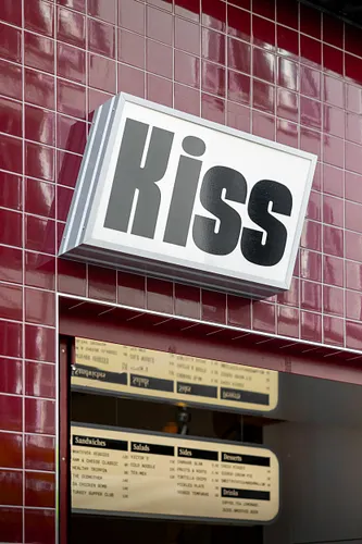 Kiss Restaurant Paris