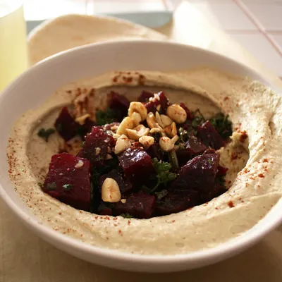 Yafo, comptoir dédié au houmous