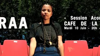 Noraa en session acoustique