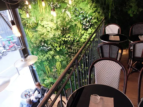 Les Petites Ecuries Restaurant Paris
