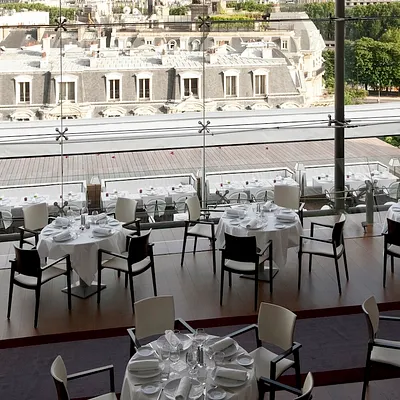 Dîner chic sur les toits de Paris à la Maison Blanche