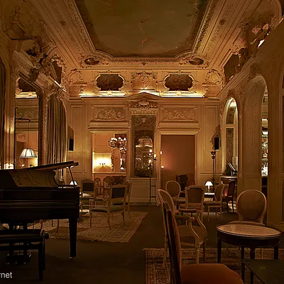 Le Carmen, nouveau bar à cocktail à Pigalle