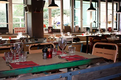 Le Petit Resto dans la Prairie Restaurant Paris