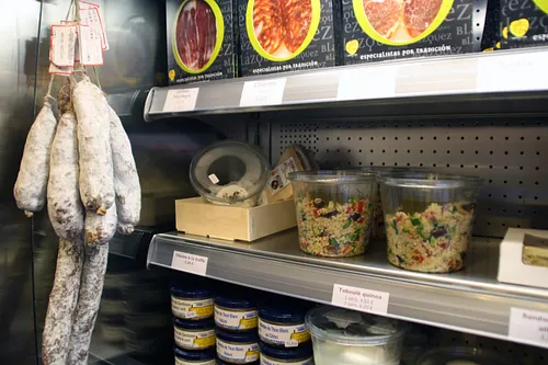 Bonjour Le Marais Restaurant Shop Paris