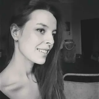 Claire R