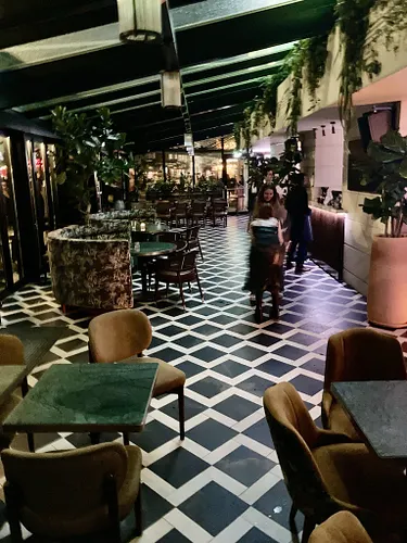 O’Sullivans Bastille Club Restaurant Bar Paris