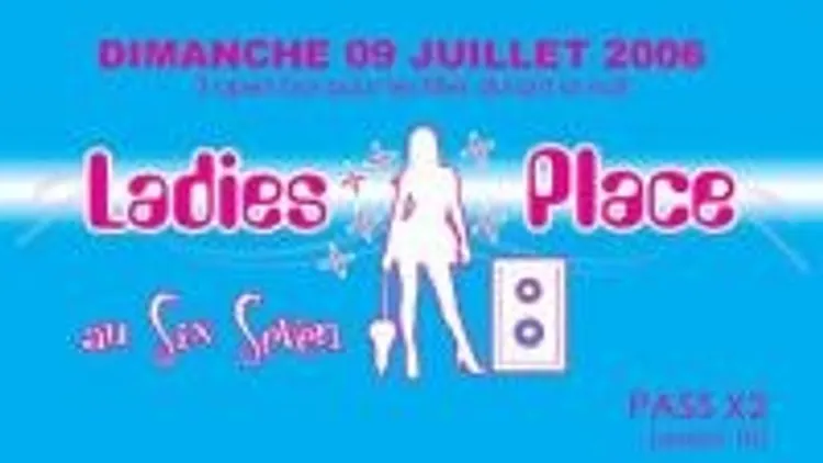 Ladies Place-la Fete Apres Le Foot