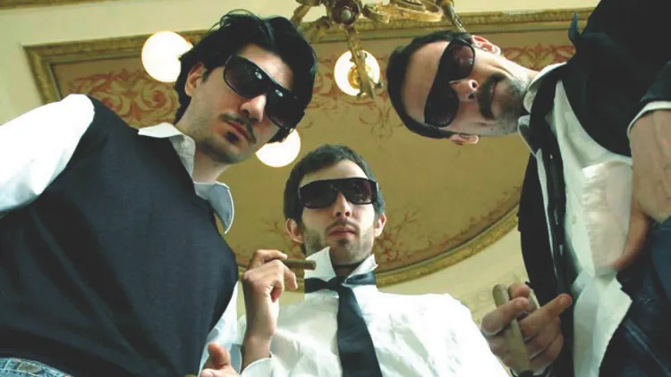 Le Grandiloquent Moustache Poésie Club