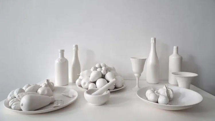 Jeanne Susplugas : At home she's a tourist : chapter I