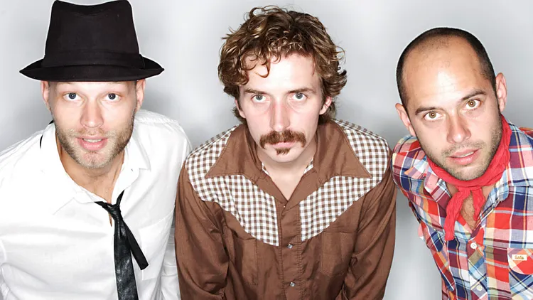 WhoMadeWho