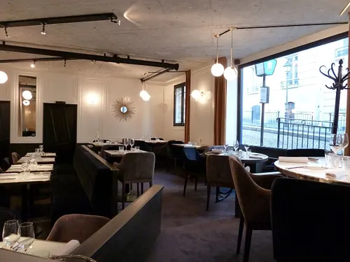 Le Moulin de la Galette Restaurant Paris