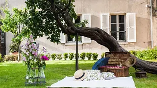 Pique-nique des mécènes dans les jardins Renoir